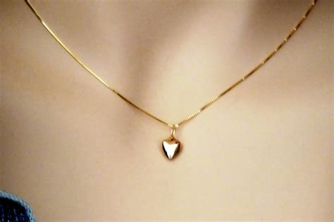 chloe kette herz|Simple heart necklace in 14 carat yellow gold (585) in anchor style.